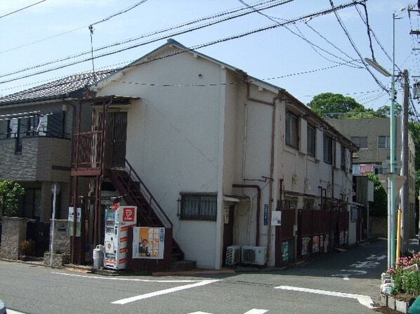 二の鳥居荘の物件外観写真